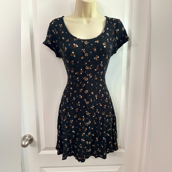 SO Black Brown Floral Skater Mini Dress - Picture 1 of 4